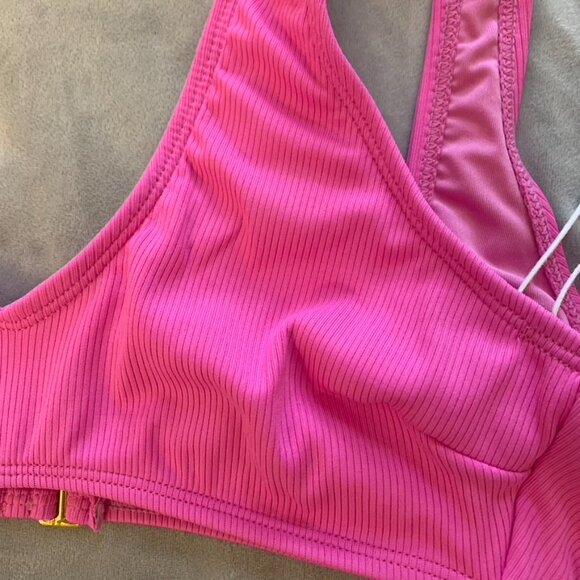 NWT Quintsoul Malibu Pink Bikini Top - Size S - Picture 5 of 6